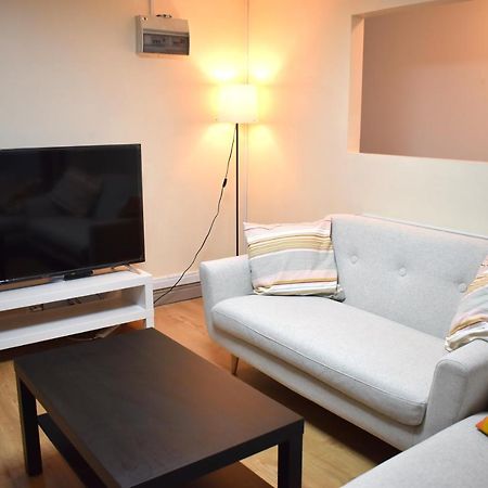 Double Bed Room In Flat Near Birmingham City Centre ภายนอก รูปภาพ