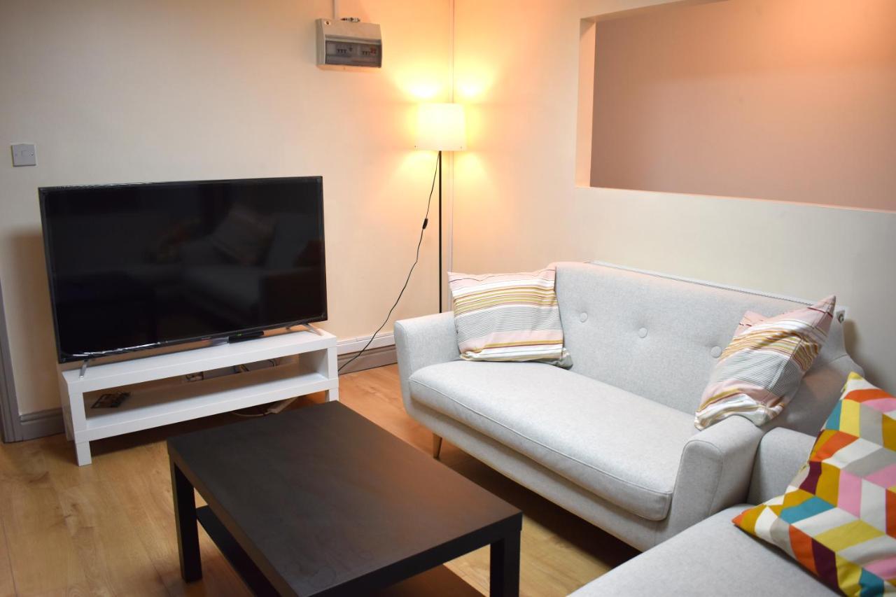 Double Bed Room In Flat Near Birmingham City Centre ภายนอก รูปภาพ