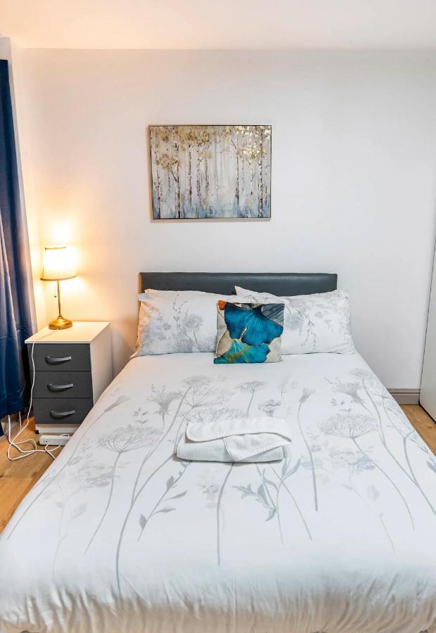 Double Bed Room In Flat Near Birmingham City Centre ภายนอก รูปภาพ