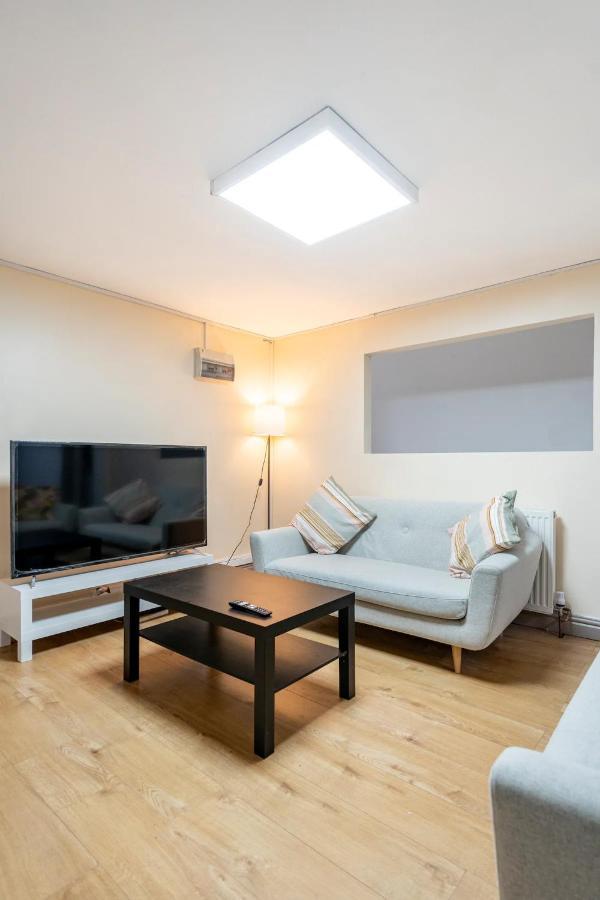 Double Bed Room In Flat Near Birmingham City Centre ภายนอก รูปภาพ